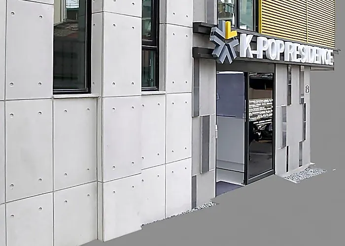 K-pop Tower Хостел *